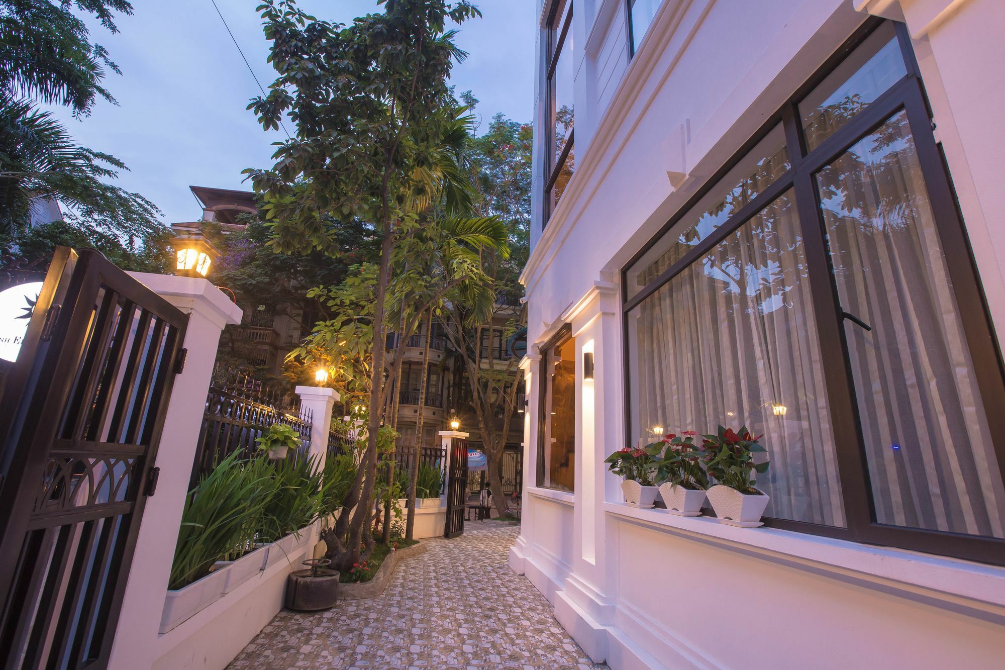 Dinh Elegant Hanoi Hotel Esterno foto